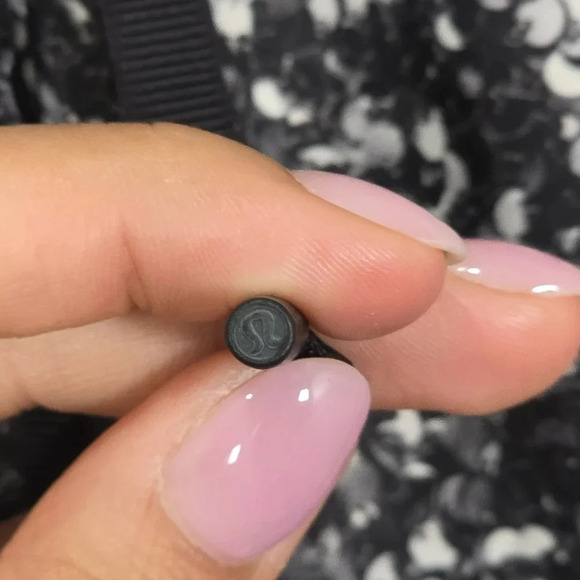 Lululemon Jet Crop Shimmy‎ Shimmer Black / White Women's Size 2 Travel Luxtreme - Picture 4 of 10